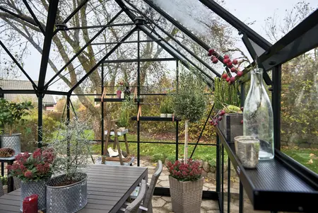 ICON Gardenhouse 8 · 13.0 m² (8' x 12') Sort m/3 mm Hærdet Glas